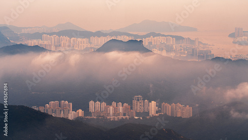 Quadro su tela Sea of clouds with Lion Rock, taken from Tai Mo Shan HK