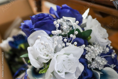 blue and white rose bouquet