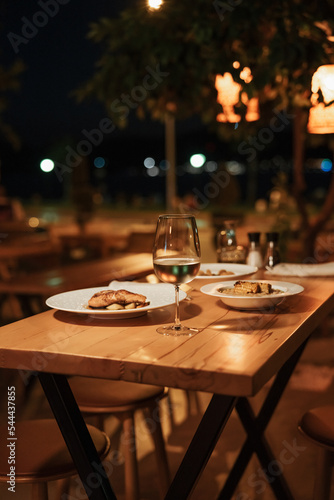 restaurant table in restaurant