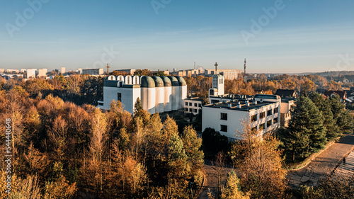 Obraz na płótnie Jastrzębie-Zdrój, miasto przemysłowe na Górnym Śląsku w Polsce, panorama z lotu ptaka jesienią w salonie
