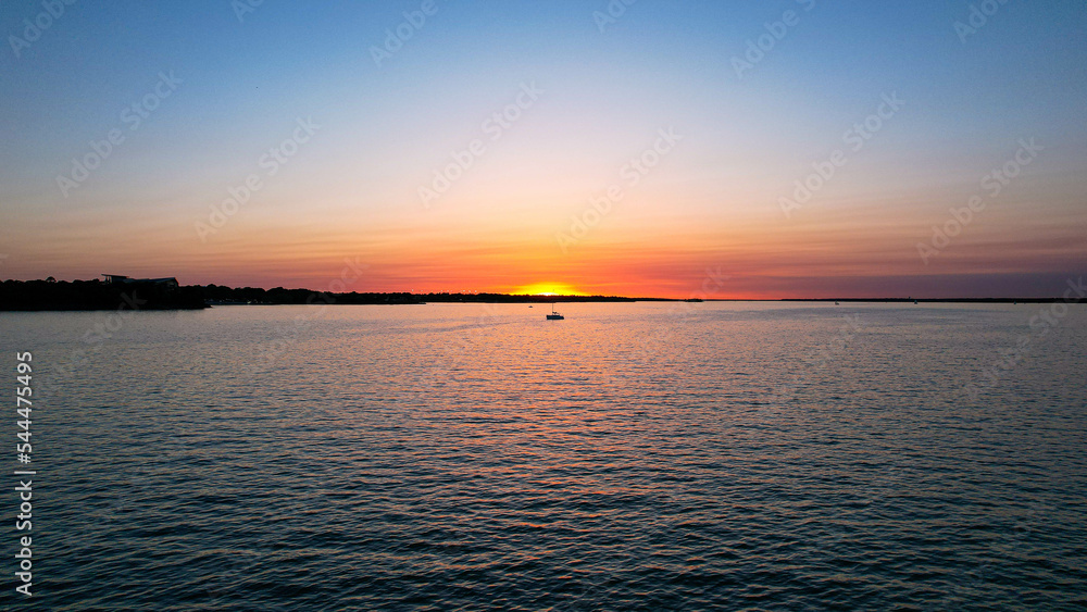 Fototapeta premium sunset over the lake