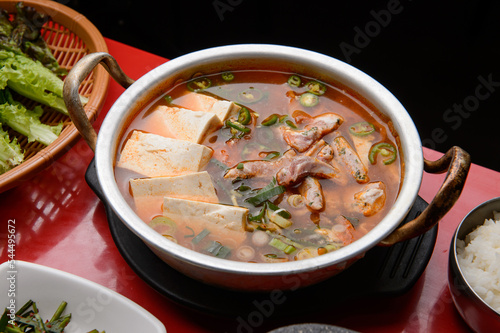 Kimchi stew with pork