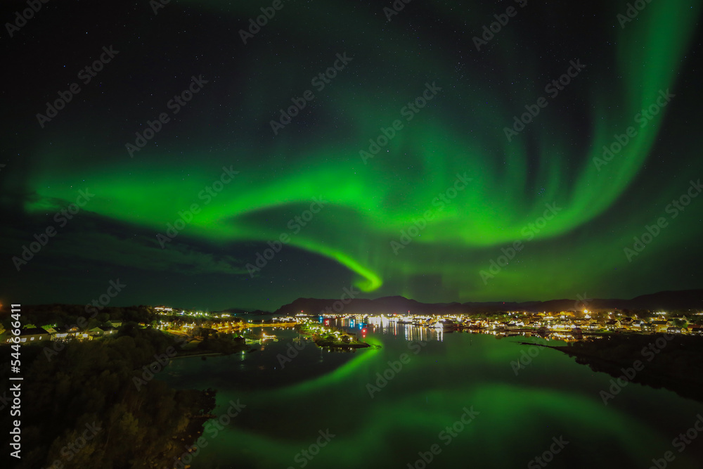 Aurora polaris is a physical phenomenon that occurs when the solar wind is more powerful than large electrical discharges hurling electrically charged particles to Earth. In Northern Norway 