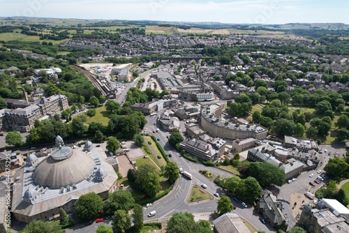 Photo Buxton town Derbyshire peak district UK drone aerial view