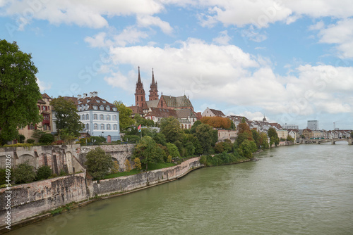 View of the cathedral of Basilea in Suiza from the river Rio.