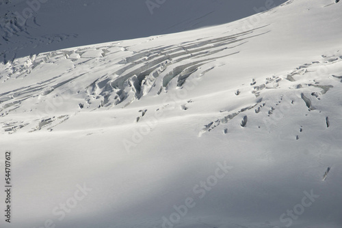 Magnifiques paysages enneigés dans les Alpes