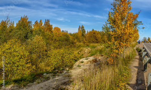Fototapeta Naklejka Na Ścianę i Meble -  Autumn landscape of the Sablinsky Reserve in the Leningrad Region.