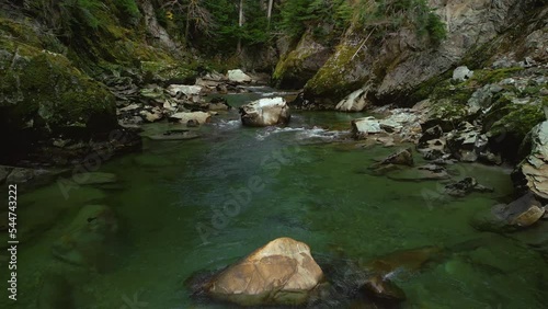 A tight pullback over a the surface of a mountain creek