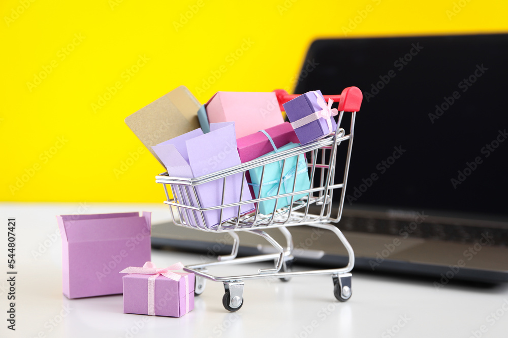 Concept of online shopping, Black friday and discounts