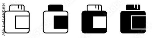 Pills icon vector set. antibiotic illustration sign collection. medicines symbol. drug logo. medicine mark.