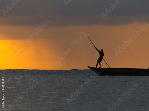 MOMENTS DE VIE A ZANZIBAR