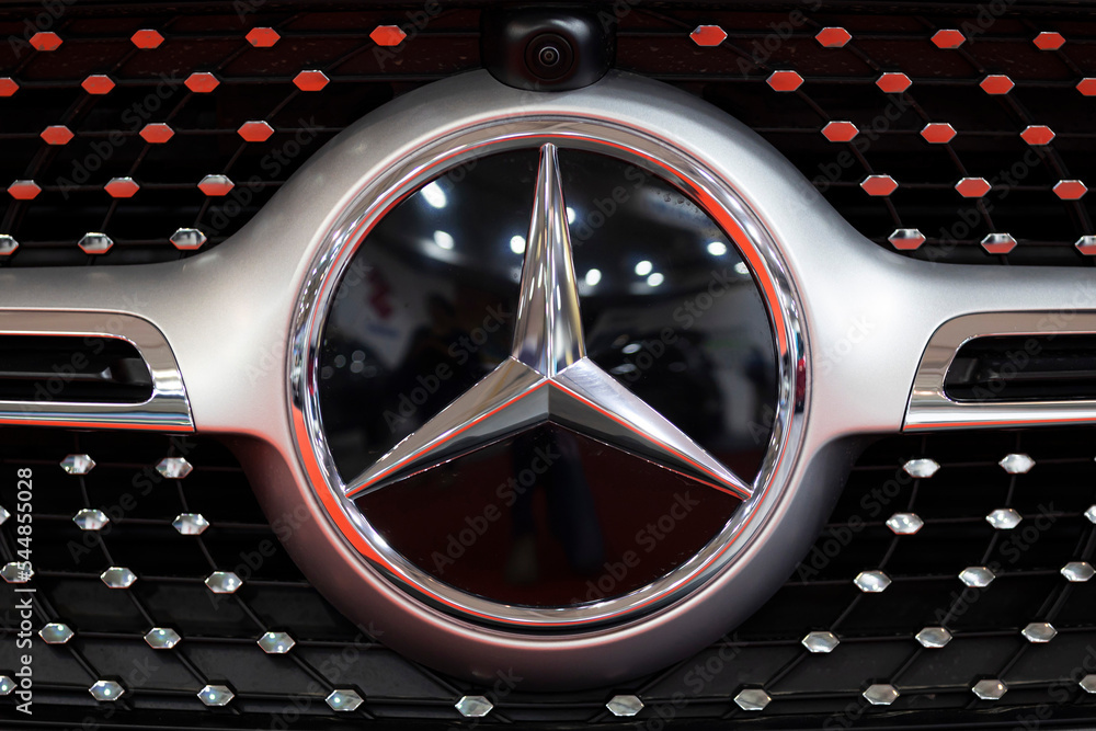 Mercedes-Benz logo emblem sign Stock Photo
