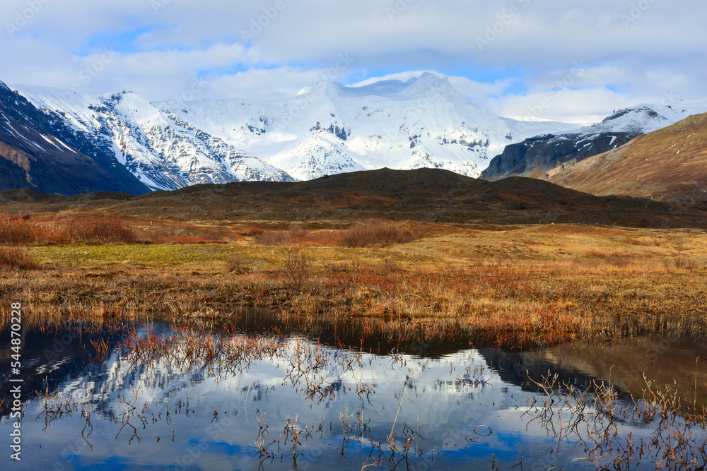 Fototapeta premium autumn in the mountains, Iceland