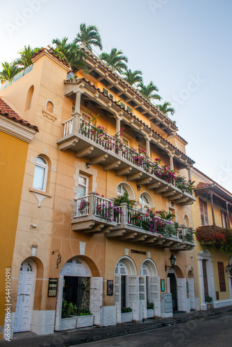 Beautiful shot of a facade in Cartagena, Colombia © Mariela