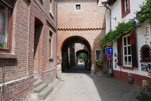 Fototapeta Naklejka Na Ścianę i Meble -  Rheintor in der Festung Stadt Zons bei Dormagen
