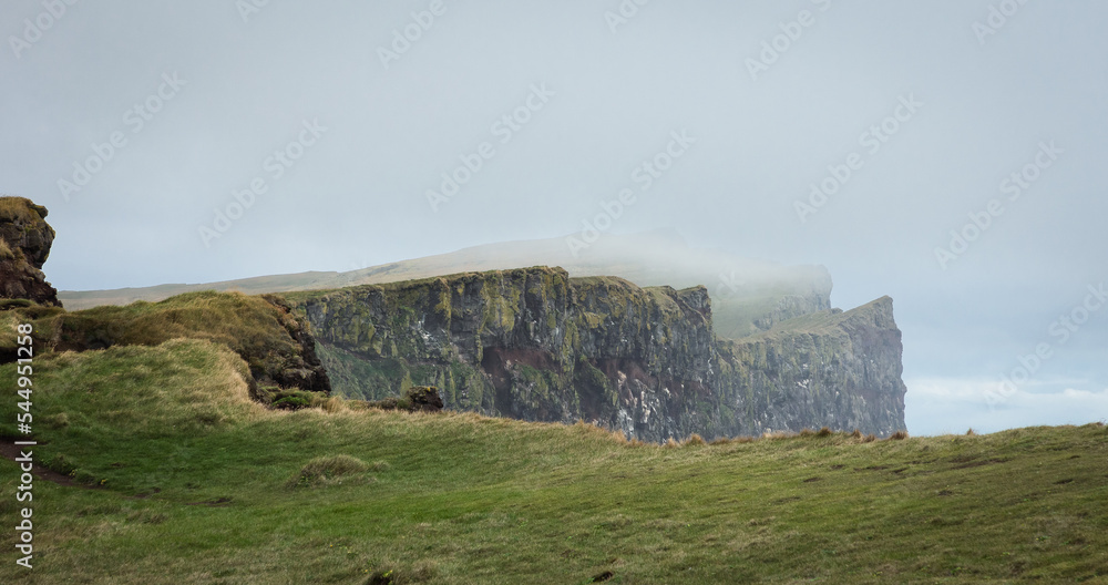 Die Klippen von Latrabjarg in Island