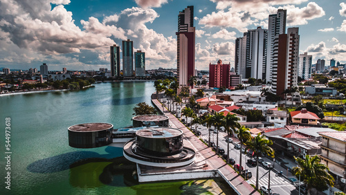 Açude Velho Hídrico Campina Grande Paraíba Nordeste Brasil Abastecimento Água Paisagem Urbano Prédios Lagoa Lago Verde Sesi Aéreo Drone