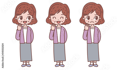 口に手を当てるシニア女性_表情バリエーションセット