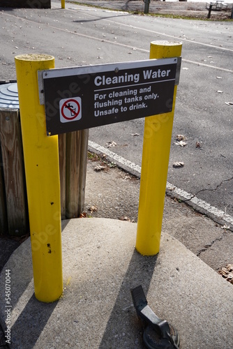 Cleaning Water for cleaning and flushing tanks only. Unsafe to drink. Sign 