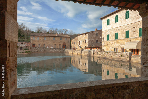 Bagno Vignoni, Val D' Orcia, Siena. Vasca termale della piazza. photo