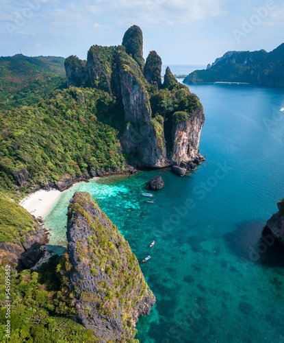 Tableau sur toile Aerial view of Nui beach in koh Phi Phi Don island, in Krabi, Thailand