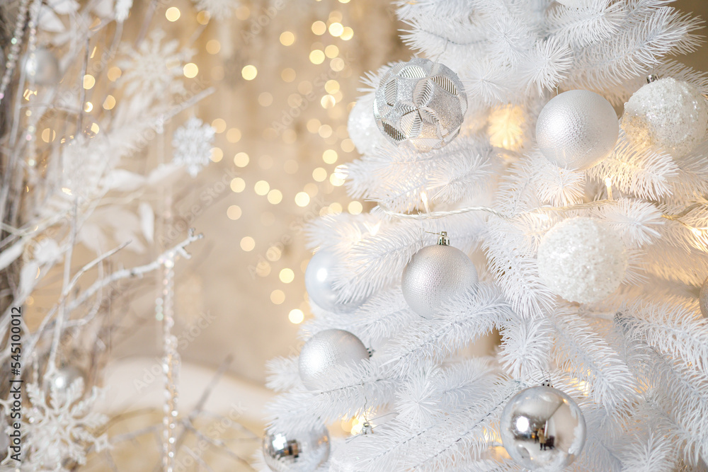Obraz premium Beautiful New Year's decorations for celebrating the winter holiday