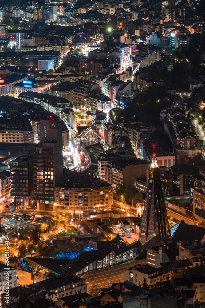 Andorra nocturna desde el aire