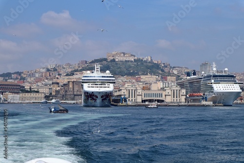 Napoli - Navi da crociera al porto della Stazione Marittima dall'aliscafo photo