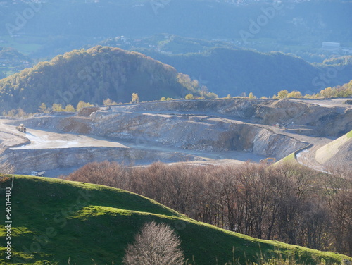 cava italcementi presso valcava photo