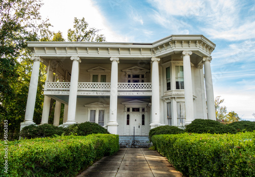 Canvas Print Merehope Historic Home, Merehope Mansion Meridian Ms