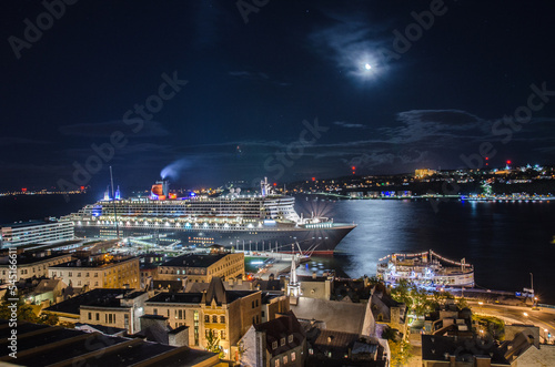 RMS Queen Mary 2 - at night - Cunard photo