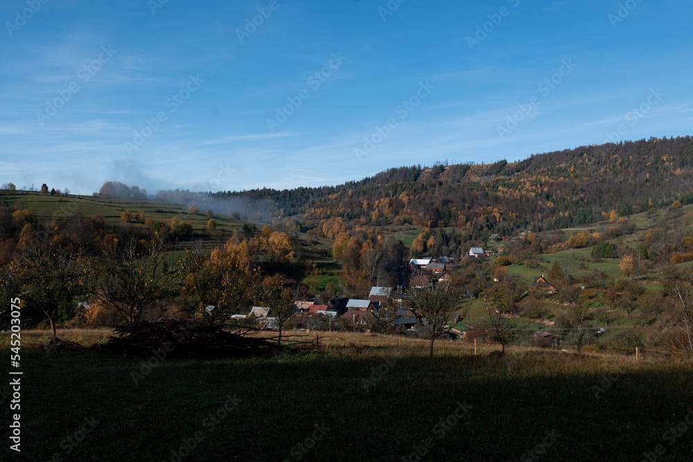 Fototapeta premium autumn in the mountains