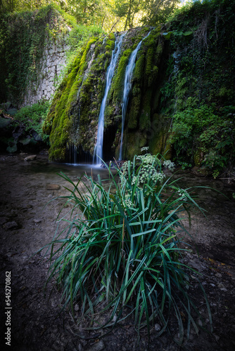 paesaggio bucolico delle cascate di rioscuro  in provincia di roma