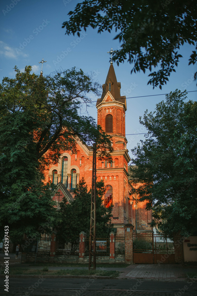 Obraz premium South Ukraine, Mykolaiv - August 21, 2021: Catholic temple. Church of St. Joseph. The city before the war..
