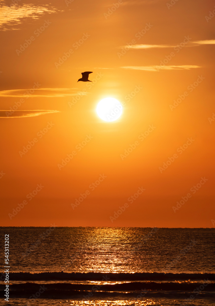 Sunrise over the Atlantic ocean (Hampton beach, HN, USA) Stock Photo