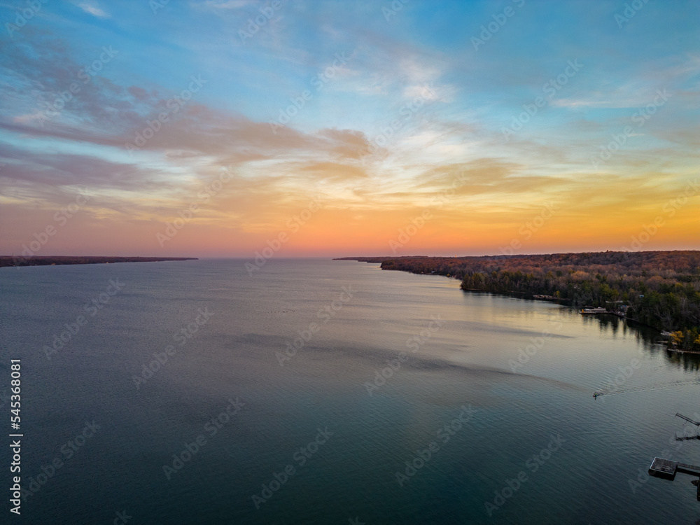 Obraz premium sunset over the river