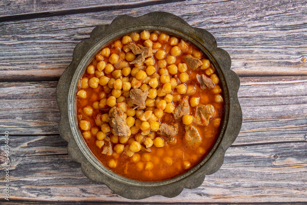 Traditional delicious Turkish foods; Turkish Food Chickpeas with Meat. Turkish name; Etli nohut Traditional delicious Turkish foods; Turkish Food Chickpeas with Meat. Turkish name; Etli nohut