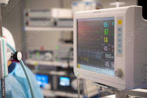 Obraz na płótnie anesthesia machine in hospital operating room w salonie