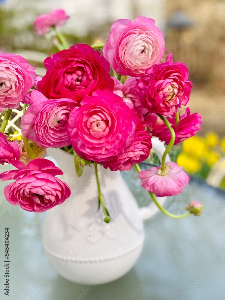 Pink Ranunculus Bouquet in Vase Pink Ranunculus Bouquet in Vase