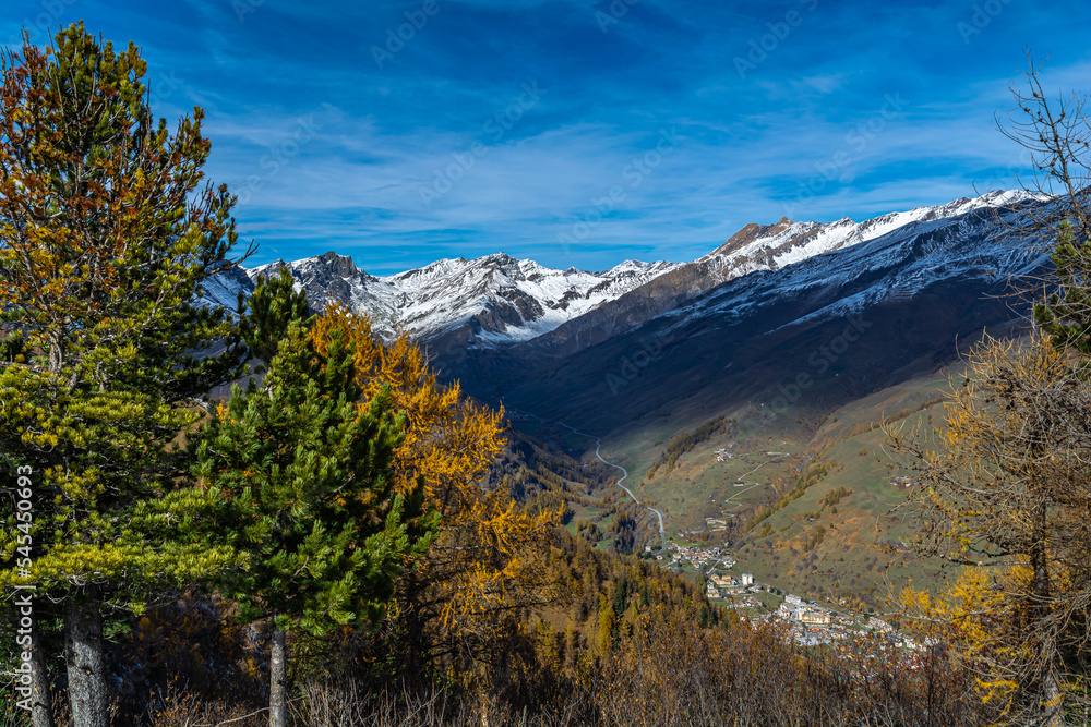 I tesori della Valle Varaita: il piccolo borgo di Bellino a cavallo tra il Monviso ed il Pelvo d’Elva