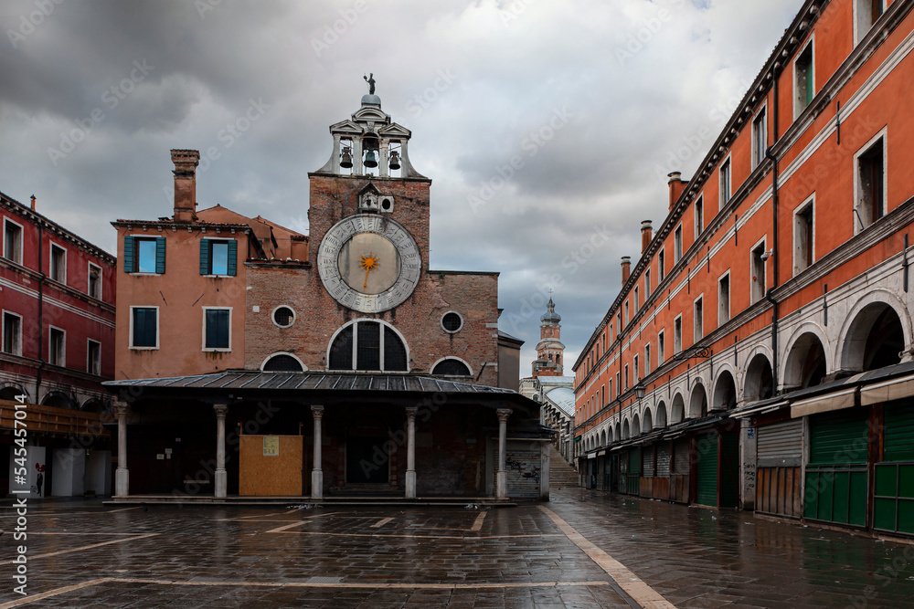 Φωτογραφία Chiesa di San Giacomo di Rialto church (oldest church in Venice), Italy