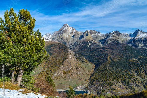 I tesori della Valle Varaita: il piccolo borgo di Bellino a cavallo tra il Monviso ed il Pelvo d’Elva photo