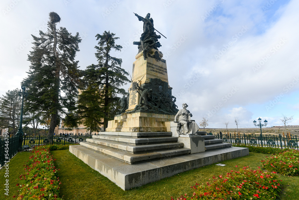 Monumento a los Heroes del 2 de Mayo - Segovia, Spain