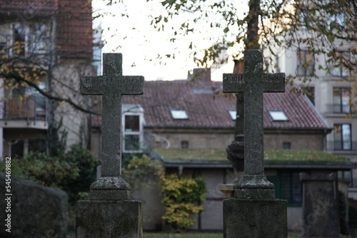 Graveyard in central Berlin, Germany, in the autumn © C