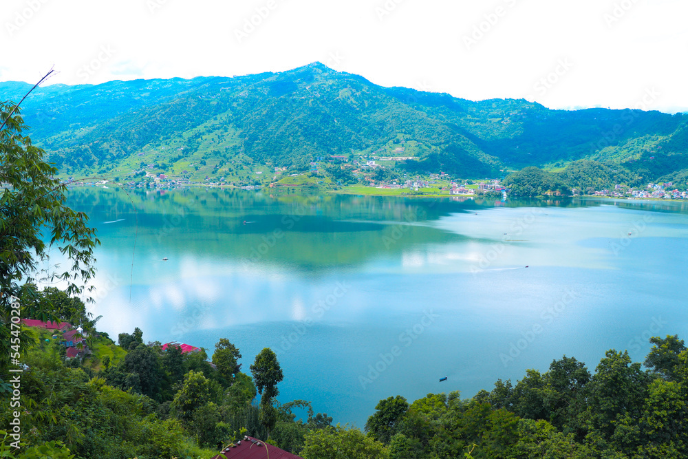 Obraz premium Phewa Fewa Lake and Pokhara City Nepal