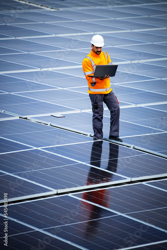 Bild auf Leinwand Solar panels installation for sustainable energy