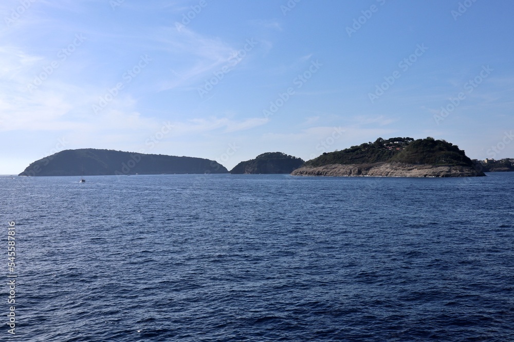 Procida - Panorama dell'isola dal traghetto Procida - Panorama dell'isola dal traghetto