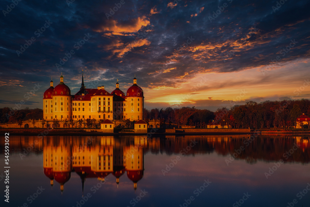 Barockschloss  Schloss Moritzburg bei Dresden - Wasserschloss - Jagdschloss - Barock - Moritzburg Castle - Saxony, Germany, Europe  - Sunset - Sunrise - High quality photo	