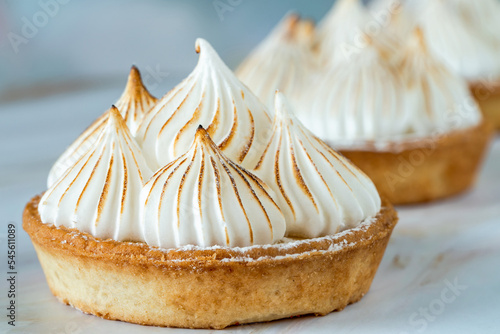 Cuadro en lienzo Lemon meringue tarts -  traditional French and Italian dessert