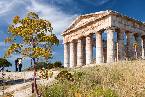 Fotobehang Segesta, Palermo. Tempio greco